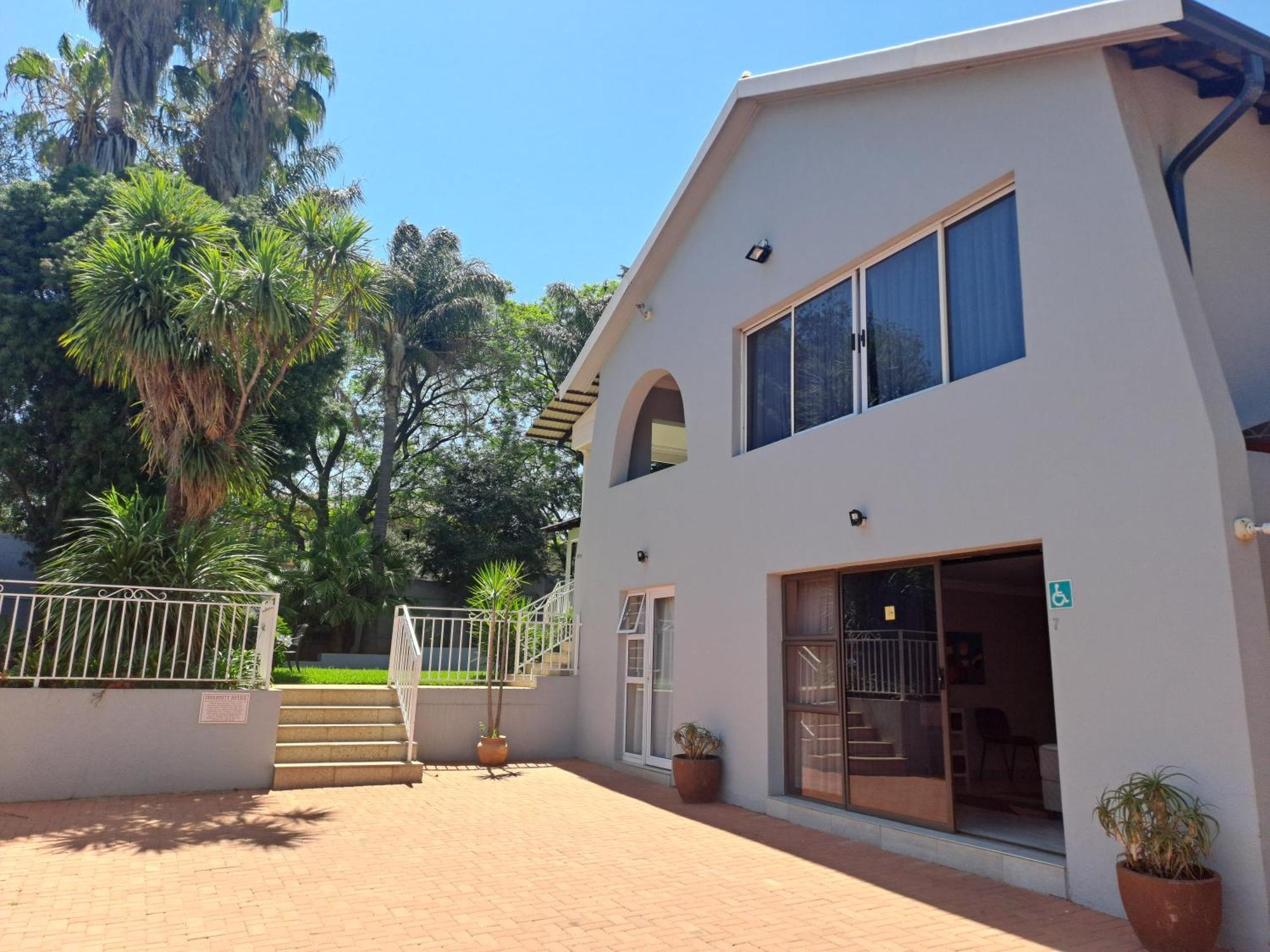 8 On Acacia Guesthouse Bedfordview Buitenkant foto